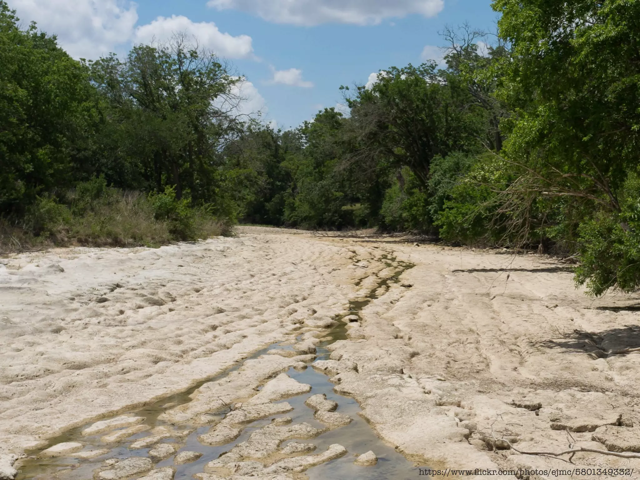 www.internetsociety.org
(river running dry)
https://www.ﬂickr.com/photos/ejmc/5801349332/
 