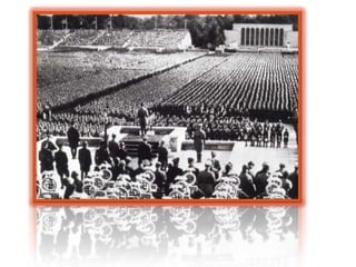 Hitler discursando para as massas. 