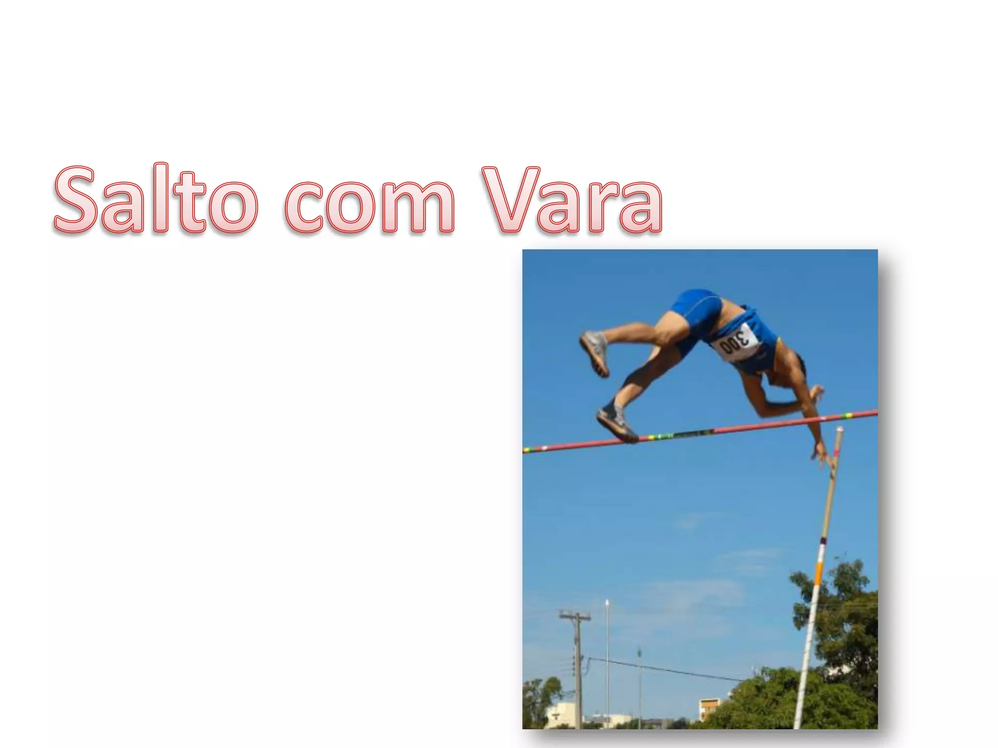queda: deve ser realizada com as pernas estendidas para a frente, joelhos levemente flexionados e os braços também estendidos para frente. Findo o salto, os oficiais da prova medem a distância percorrida pelo atleta durante o voo, desde a tábua de chamada até à primeira impressão feita pelo corpo do atleta na areia da caixa.Os atletas são desqualificados sempre que pisem a tábua de chamada. Hoje em dia, o bordo da tábua é coberto por plasticina para facilitar a decisão dos oficiais em casos dúbios.