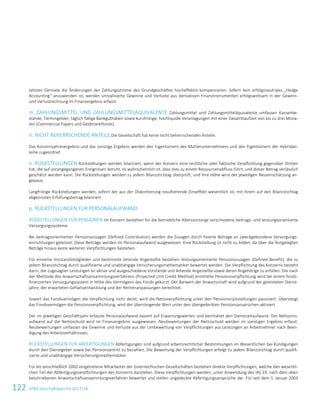 122 ATS Geschäftsbericht 2017/1812 ATS Geschäftsbericht 2017/18
setzten Derivate die Änderungen der Zahlungsströme des Grundgeschäftes hocheffektiv kompensieren. Sofern kein erfolgsneutrales „Hedge
Accounting“ anzuwenden ist, werden unrealisierte Gewinne und Verluste aus derivativen Finanzinstrumenten erfolgswirksam in der Gewinn-
und Verlustrechnung im Finanzergebnis erfasst.
m. ZAHLUNGSMITTEL UND ZAHLUNGSMITTELÄQUIVALENTE Zahlungsmittel und Zahlungsmitteläquivalente umfassen Kassenbe-
stände, Termingelder, täglich fällige Bankguthaben sowie kurzfristige, hochliquide Veranlagungen mit einer Gesamtlaufzeit von bis zu drei Mona-
ten (Commercial Papers und Geldmarktfonds).
n. NICHT BEHERRSCHENDE ANTEILE Die Gesellschaft hat keine nicht beherrschenden Anteile.
Das Konzernjahresergebnis und das sonstige Ergebnis werden den Eigentümern des Mutterunternehmens und den Eigentümern der Hybridan-
leihe zugeordnet.
o. RÜCKSTELLUNGEN Rückstellungen werden bilanziert, wenn der Konzern eine rechtliche oder faktische Verpflichtung gegenüber Dritten
hat, die auf vorangegangenen Ereignissen beruht, es wahrscheinlich ist, dass dies zu einem Ressourcenabfluss führt, und dieser Betrag verlässlich
geschätzt werden kann. Die Rückstellungen werden zu jedem Bilanzstichtag überprüft, und ihre Höhe wird der jeweiligen Neueinschätzung an-
gepasst.
Langfristige Rückstellungen werden, sofern der aus der Diskontierung resultierende Zinseffekt wesentlich ist, mit ihrem auf den Bilanzstichtag
abgezinsten Erfüllungsbetrag bilanziert.
p. RÜCKSTELLUNGEN FÜR PERSONALAUFWAND
RÜCKSTELLUNGEN FÜR PENSIONEN Im Konzern bestehen für die betriebliche Altersvorsorge verschiedene beitrags- und leistungsorientierte
Versorgungssysteme.
Bei beitragsorientierten Pensionszusagen (Defined Contribution) werden die Zusagen durch fixierte Beträge an zweckgebundene Versorgungs-
einrichtungen geleistet. Diese Beiträge werden im Personalaufwand ausgewiesen. Eine Rückstellung ist nicht zu bilden, da über die festgelegten
Beträge hinaus keine weiteren Verpflichtungen bestehen.
Für einzelne Vorstandsmitglieder und bestimmte leitende Angestellte bestehen leistungsorientierte Pensionszusagen (Defined Benefit), die zu
jedem Bilanzstichtag durch qualifizierte und unabhängige Versicherungsmathematiker bewertet werden. Die Verpflichtung des Konzerns besteht
darin, die zugesagten Leistungen an aktive und ausgeschiedene Vorstände und leitende Angestellte sowie deren Angehörige zu erfüllen. Die nach
der Methode des Anwartschaftsansammlungsverfahrens (Projected Unit Credit Method) ermittelte Pensionsverpflichtung wird bei einem fonds-
finanzierten Versorgungssystem in Höhe des Vermögens des Fonds gekürzt. Der Barwert der Anwartschaft wird aufgrund der geleisteten Dienst-
jahre, der erwarteten Gehaltsentwicklung und der Rentenanpassungen berechnet.
Soweit das Fondsvermögen die Verpflichtung nicht deckt, wird die Nettoverpflichtung unter den Pensionsrückstellungen passiviert. Übersteigt
das Fondsvermögen die Pensionsverpflichtung, wird der übersteigende Wert unter den übergedeckten Pensionsansprüchen aktiviert.
Der im jeweiligen Geschäftsjahr erfasste Personalaufwand basiert auf Erwartungswerten und beinhaltet den Dienstzeitaufwand. Der Nettozins-
aufwand auf die Nettoschuld wird im Finanzergebnis ausgewiesen. Neubewertungen der Nettoschuld werden im sonstigen Ergebnis erfasst.
Neubewertungen umfassen die Gewinne und Verluste aus der Umbewertung von Verpflichtungen aus Leistungen an Arbeitnehmer nach Been-
digung des Arbeitsverhältnisses.
RÜCKSTELLUNGEN FÜR ABFERTIGUNGEN Abfertigungen sind aufgrund arbeitsrechtlicher Bestimmungen im Wesentlichen bei Kündigungen
durch den Dienstgeber sowie bei Pensionsantritt zu bezahlen. Die Bewertung der Verpflichtungen erfolgt zu jedem Bilanzstichtag durch qualifi-
zierte und unabhängige Versicherungsmathematiker.
Für bis einschließlich 2002 eingetretene Mitarbeiter der österreichischen Gesellschaften bestehen direkte Verpflichtungen, welche den wesentli-
chen Teil der Abfertigungsverpflichtungen des Konzerns darstellen. Diese Verpflichtungen werden, unter Anwendung des IAS 19, nach dem oben
beschriebenen Anwartschaftsansammlungsverfahren bewertet und stellen ungedeckte Abfertigungsansprüche dar. Für seit dem 1. Januar 2003
 
