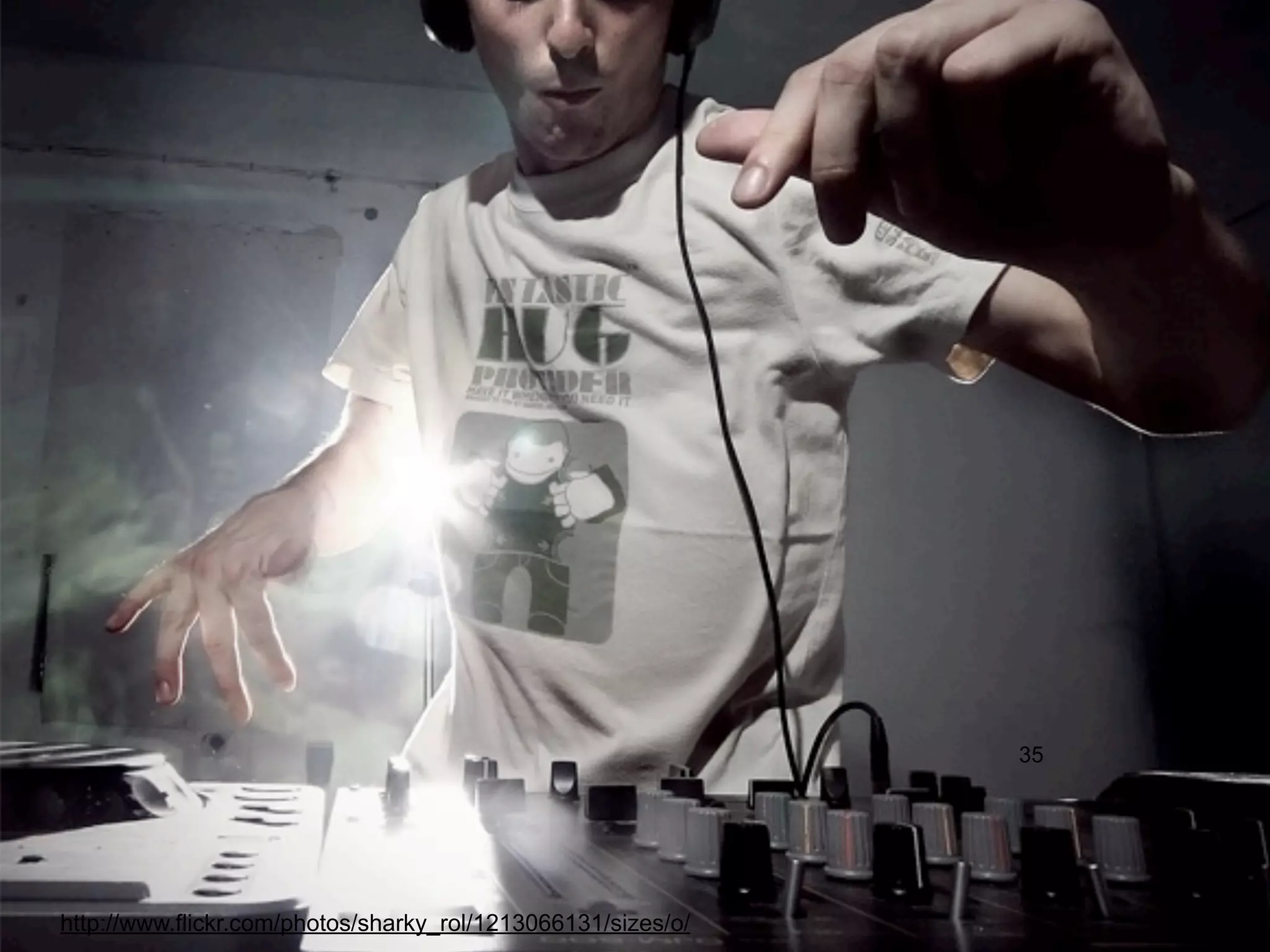 35




http://www.flickr.com/photos/sharky_rol/1213066131/sizes/o/
 