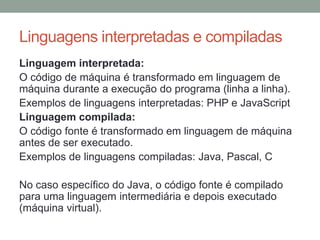 Declaração de matrizes
A declaração de uma matriz é feita de forma semelhante à
do vetor.
Exemplo:
PESSOAS: VETOR [1..2,1..3] DE CARACTERE
A declaração acima corresponde à declaração de uma
matriz de 2 linhas e 3 colunas.
Nome da Matriz Tamanho da
dimensão (2)
Quantidade de
colunas (3)
Tipo de dado
 