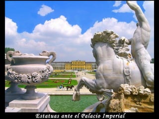 Estatuas ante el Palacio Imperial
 