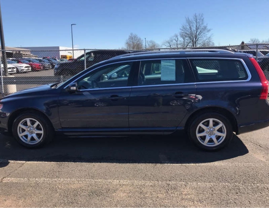B217454B 2010 Volvo V70 for sale at Bridgewater Volvo Somerville New