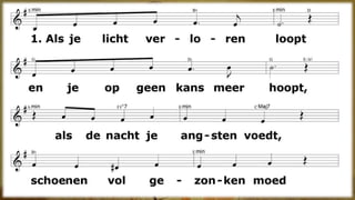 Als je alle hoop verliest
en de kou je hart bevriest,
als de kilte je doordringt,
als cynisme je omringt
Fluisterdan datje gelooft
in een nieuwbegin;
dat Hij weergeborenwordt,
ergensdichtbij alseen kind.
Is het vuur in jou gedoofd
zoek dan tot je weer gelooft
mensen geven elkaar kracht:
ook al klinkt hun stem soms zacht.
Warmte, licht, geborgenheid,
tafels vol gezelligheid,
kerstmis dat zit binnenin:
in een hemels nieuw begin!w
 