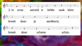Door te hopen zie je kerstmis
in een toekomst die nu nog dicht is,
door spleten in wanhoop en skepsis
schijnt helder de ster die Gods licht is.
In dat openbreken hoor je
de belofte van de geboorte,
komt liefde door hemelse woorden
voorgoed 'onze ruste verstoren'.
1.
Geen hocus pocus
of bol van kristal
kan ons vertellen
wat er komen zal.
2.
In onze wereld
is liefde vaak klein
breek door je aardkorst
breek door schone schijn.
3.
Soms breekt zelfs water,
verlossing komt zacht.
Nu is plots later,
(het) kind komt onverwacht.
 