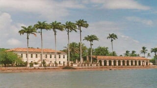 São Francisco do Conde 
 Localizada entre ilhas e manguezais, costa litorânea e mata atlântica; 
 A ilha é separada do continente por um canal e tem extensão de oito 
quilômetros; 
 Engenho D’Água. 
 