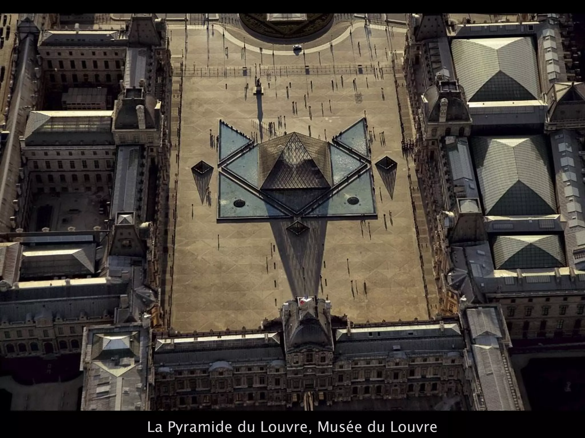 La Pyramide du Louvre, Musée du Louvre