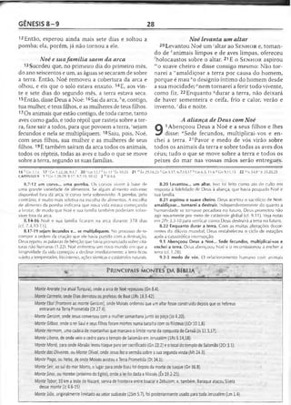 GÊNESIS 8 - 9 28
12 Então, esperou ainda mais sete dias e soltou a
pomba; ela, porém, já não tornou a ele.
Noé e suafamília saem da arca
13Sucedeu que, no primeiro dia do primeiro mês,
do ano seiscentos e um, as águas se secaram de sobre
a terra. Então, Noé removeu a cobertura da arca e
olhou, e eis que o solo estava enxuto. 14E, aos vin­
te e sete dias do segundo mês, a terra estava seca.
15Então, disse Deus a Noé: 16Sai da arca, he, contigo,
tua mulher, e teus filhos, e as mulheres de teus filhos.
17 Os animais que estão contigo, de toda carne, tanto
aves como gado, e todo réptil que rasteja sobre a ter­
ra, faze sair a todos, para que povoem a terra, 'sejam
fecundos e nela se multipliquem. 18Saiu, pois, Noé,
com seus filhos, sua mulher e as mulheres de seus
filhos. 19E também saíram da arca todos os animais,
todos os répteis, todas as aves e tudo o que se move
sobre a terra, segundo as suas famílias.
Noé levanta um altar
20Levantou Noé um'altar ao S e n h o r e, toman­
do de ^animais limpos e de aves limpas, ofereceu
;hoIocaustos sobre o altar. 21E o S e n h o r aspirou
”'o suave cheiro e disse consigo mesmo: Não tor­
narei a "amaldiçoar a terra por causa do homem,
porque é mau °o desígnio íntimo do homem desde
a sua mocidade; ''nem tornarei a ferir todo vivente,
como fiz. 22 Enquanto ''durar a terra, não deixará
de haver sementeira e ceifa, frio e calor, verão e
inverno, ' dia e noite.
A aliança de Deus com Noé
9
1Abençoou Deus a Noé e a seus filhos e lhes
disse: ^Sede fecundos, multiplicai-vos e en­
chei a terra. 2 Pavor e medo de vós virão sobre
todos os animais da terra e sobre todas as aves dos
céus; tudo o que se move sobre a terra e todos os
peixes do mar nas vossas mãos serão entregues.
16 ^Gn 7.13 17 ‘ Gn 1.22,28; 9.1,7 2 0 'G n 12.7 fcLv 11 'Êx 10.25 21 m Êx 29.18,25 n Gn 3.17; 6.7,13,17 °C n 6,-5; 11.6 P Cn 9.11,15 22 <<Is 54.9 'Jr 33.20,25
CAPÍTULO 9 1 a"Gn 1.28-29; 8.17; 9.7,19; 10.32 2 b SI 8.6
8.7-12 um corvo... uma pomba. Os corvos vivem à base de
uma grande variedade de alimentos. Se algum alimento estivesse
disponível fora da arca, o corvo teria sobrevivido. A pomba, pelo
contrário, é muito mais seletiva na escolha de alimentos. A escolha
de alimento da pomba indicaria que nova vida estava começando
a brotar, de modo que Noé e sua família também poderiam sobre­
viver fora da arca.
8.14-16 Noé e sua família ficaram na arca durante 378 dias
(cf. 7.4,10-11).
8.17-19 sejam fecundos e... se multipliquem. No processo de re­
compor a ordem da criação que ele havia punido com a destruição,
Deus repetiu as palavras de bênção que havia pronunciado sobre cria­
turas não humanas (1.22). Noé enfrentou um novo mundo em que a
longevidade da vida começou a declinar imediatamente; a terra ficou
sujeita a tempestades, frio intenso, ações sísmicas e catástrofes naturais.
8.20 Levantou... um altar. Isso foi feito como ato de culto em
resposta à fidelidade de Deus à aliança, que havia poupado Noé e
sua família.
8.21 aspirou o suave cheiro. Deus aceitou o sacrifício de Noé.
amaldiçoar... tomarei a destruir. Independentemente do quanto a
humanidade se tornasse pecadora no futuro, Deus prometeu não
agir novamente por meio de catástrofe global (cf. 9.11). Veja notas
em 2Pe 3.3-10 para verificar como Deus destruirá a terra no futuro.
8.22 Enquanto durar a terra. Com as muitas alterações decor­
rentes do dilúvio mundial, Deus restabeleceu o ciclo de estações
após a catastrófica interrupção.
9.1 Abençoou Deus a Noé... Sede fecundos, multiplicai-vos e
enchei a terra. Deus abençoou Noé e o recomissionou a encher a
terra (cf. 1.28).
9.2-3 medo de vós. O relacionamento humano com animais
P r in c ip a is m o n t e s d a b í b l i a
Monte Ararate (na atual Turquia), onde a arca de Noé repousou (Gn 8,4).
Monte Carmelo, onde Elias derrotou os profetas de Baal (lRs 18.9-42).
Monte Ebal (fronteiro ao monte Gerizim), onde Moisés ordenou que um altar fosse construído depois que os hebreus
entraram na Terra Prometida (Dt 27.4).
Monte Gerizim, onde Jesus conversou com a mulher samaritana junto ao poço (Jo 4.20).
Monte Gilboo, onde o rei Saul e seus filhos foram mortos numa batalha com os filisteus (lCr 10.1,8).
Monte Hermom, uma cadeia de montanhas que marcava o limite norte da conquista de Canaã (Js 11.3,17).
Monte Líbano, de onde veio o cedro para o templo de Salomão em Jerusalém (lRs 5.14,18).
Monte Moriá, para onde Abraão levou Isaque para ser sacrificado (Gn 22.2) e o local do templo de Salomão (2Cr 3.1).
Monte das Oliveiras, ou Monte Olival, onde Jesus fez o sermão sobre a sua segunda vinda (Mt 24.3).
Monte Pisga, ou Afobo, de onde Moisés avistou a Terra Prometida (Dt 34.1).
Monte Seir, ao sul do mar Morto, o lugar para onde Esaú foi depois da morte de Isaque (Gn 36.8).
Monte Sinai, ou Horebe (próximo do Egito), onde a lei foi dada a Moisés (Êx 19.2-25).
Monte Tabor, 10 km a leste de Nazaré, servia de fronteira entre Issacar e Zebulom; e, também, Baraque atacou Sísera
desse monte (Jz 4.6-15).
Monte Sião, originalmente limitado ao setor sudoeste (2Sm 5.7), foi posteriormente usado para toda Jerusalém (Lm 1.4).
 