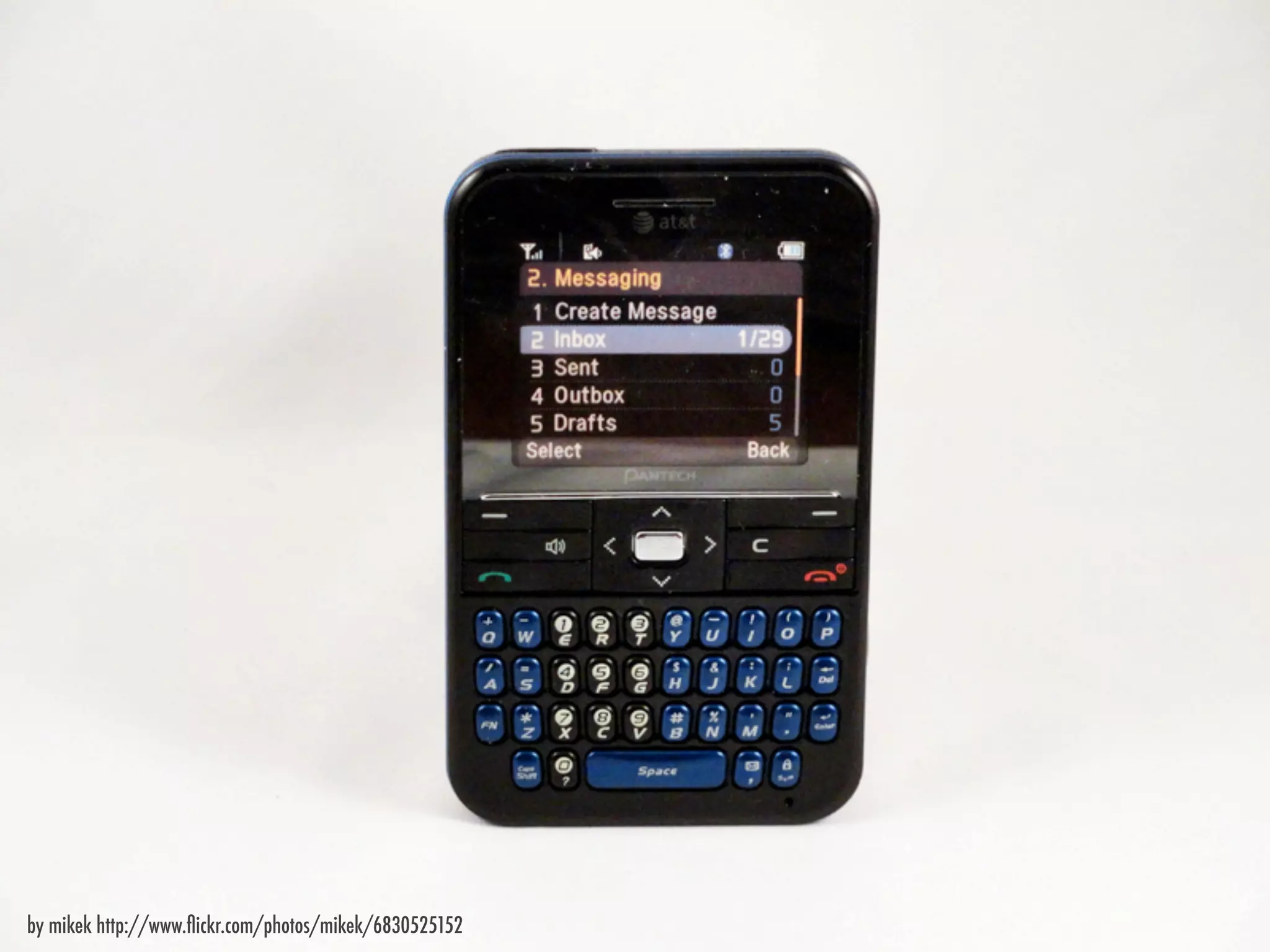 by mikek http://www.ﬂickr.com/photos/mikek/6830525152
 