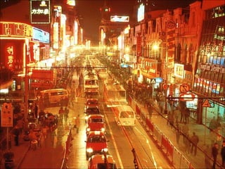 Traffic on Shanghai Nanjing Road 