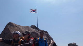 Beautiful Spring Scenery of Su-Lak-San Mountain in Seoul 2017.4.23