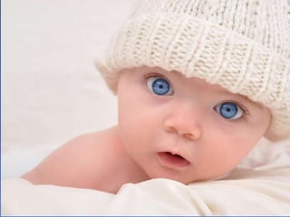 Bebes de ojos azules