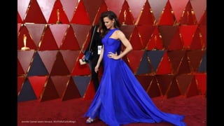 Jennifer Garner wears Versace. REUTERS/Carlo Allegri
 
