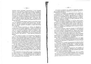 — 302 —
alambres pianos inclinados, ferrocarriles u otro cualquier
vehiculo, 6 por animales, y donde sea necesario, ni aunque el
obrero lo consienta, podrS cargar raSs de treinta kilogramos
en el intf rior de la mina y cuarenta fuera de ella, si la mina
estuviera situada & dos mil metros 6 m^s abajo del precitado
maredgrafo, 3- veinticinco kilogramos en el interior de la mina
y treinta fuera de ella si estuviere & mayor altura. Las auto-
ridades deberdn imponer una multa de al patrdn y otra
de c
1 cada obrero que infrinjan las disposiciones de los ar-
tfculos anteriores.
3°—Los obreros que trabajan &
. mano en los tornos no po-
drdn ser obligados & levantar pesos mayores que cien kilo-
gramos cada vez; trabajardn por parejas en tornos de inanu-
brio, con defensa giratoria de madera, y nunca mi5s de dos
horas seguidas.
4°—Los mineros barreteros no podrdn ser obligados d
trabajar mas de dos horas seguidas, y cuando lo hicieren en
el interior de una galerfa, deberd Ssta estar provista de venti-
lador, asf que pase de veinticinco metros de longitud, salvo
lo que se dispone especialmente para las minas con grisii.
Los que infrinjan las disposiciones de los dos artfculos ante-
riores sufrirdn una multa de sean patrones, directores li
obreros.
5"—Los duenos de minas, los arrendatarios, empleados y
todos los que tienen interns en las minas, estdn obligados d
guardar y hacer guardar todas las precauciones que la ciencia
y el arte aconsejan para evitar dafios y accidentes d las per-
sonas y cosas que dependan de la explotacidn 6 que se hallen
li'citamente dentro de ella, aunque no estuviere expresamente
especificado, y cuanto mayor sea el riesgo, mayor serd la obli-
gacidn que resulte de las consecuencias posibles de los hechos.
En toda mina d cantera situada d mds de tres kildmetros
de un centro poblado, se dard d los obreros alojamiento que
dti el abrigo y comodidad necesarios; y cuando las temperatu-
ras sean inferiores d 0 C, se les dard sin cargo el combusti-
ble para mantener una temperatura higiSnica, si el alojamien-
to no estuviese provisto de estufas fl otro medio de cale-
laccidn.
Los explotadores de minas deben recoger con esmero todos
los datos relativos d la situacidn, extensidn y profundidad de
las labores antiguas y de los depdsitos naturales de agua (fa-
llas y cuevas acuiferas) que puedan existir en el perlmetro d
en la profundidad de sus concesiones.
— 303 —
El sondeo en mineral 6 en estSril es obligatorio siempre
que se pueda sospechar la existencia de masas de agua en la
proximidad de las labores.
El numero, la longitud y la disposicidn de los sondeos se
determinardn por la direccidn de la mina, con arreglo d las
circunstancias locales, teniendo especialmente en cuenta el
espesor y la composicidn de las capas del terreno, la dureza
del mineral y de las rocas que deban perforarse, la disposi-
cidn de los frentes de arranque y la altura presumida de las
aguas cuyo encuentro se teme.
Durante los trabajos de sondeo se tomardn todas las pre-
cauciones y se tendrdn preparados los medios de preservar d
los obreros de cualquier peligro, dando cuenta el vigilante de-
signado al capataz antes de la entrada de cada relevo del es-
tado de los sondeos, y llevdndose un cuaderno en que diaria-
mente se consignen las condiciones de las labores y las pre-
cauciones anotadas.
Los pozos, galerias y tajos de arranque se fortificardn en
caso de que el terreno sea poco consistente, y los vigilantes
de la mina revisardn semanalmente las labores para cercio-
rarse de que no han cambiado en ella las condiciones de segu-
ridad, y, en caso contrario, dar cuenta de los que noten.
Para prevenir los incendios subterrdneos queda prohibido
instalar hogares de ninguna clase ni aparatos capaces de pro-
ducir chispas en la proximidad de las entibaciones, sin defen-
derlas contra la posibilidad de su combustidn.
En el caso de emplearse locomotoras de vapor con hogar
d locomotoras electricas, deberdn estar provistas de los medios
necesarios para garandzar la seguridad de su uso por las ga-
lerias entibadas.
Para evitar en lo posible lasexplosiones en todas las minas
de combustible, aunque no tengan grisd, se adoptardn las pre-
cauciones que prescriben los artlculos , siempre que haya
fundado motivo, temores d probabilidades de encontrar gases.
inflamables en las excavaciones.
En el caso de emplearse Idmparas de arco voltaico, se
prohiben las luces descubiertas, debiendo estar protegidas por
globos de cristal d linterna, y llevar una alambrera para rete-
ner las chispas y pedazos de cristal.
Los explotadores dardn inmediatamente aviso d la autori-
dad minera de cualquier accidente ocurrido en las minas d en
sus dependencias que hubiese producido la muerte d heridas
graves, d juicio de un medico, d una 6 varias personas.
 