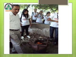 Simple Natural Gasifier
 Price:Rs 8000
 Pay Back Period: 100 days
 Wood consumption : Very high
 Smoke/Fume: Very high
 Fuel used: Agro based ( Cotton, soya
  husk)
 