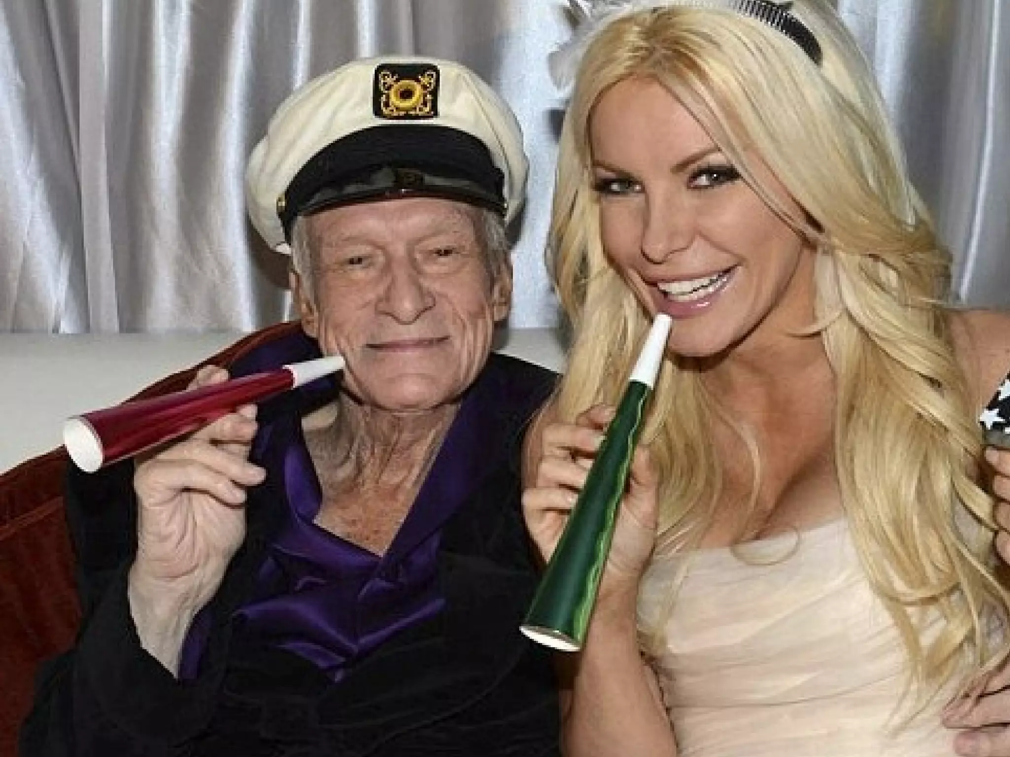 Зачем нужен Битрикс?
ЗП не как у php-макаки
Много проектов, всем нужна поддержка (как минимум)
Безбедная старость (абсолютный лидер любого топа)
 