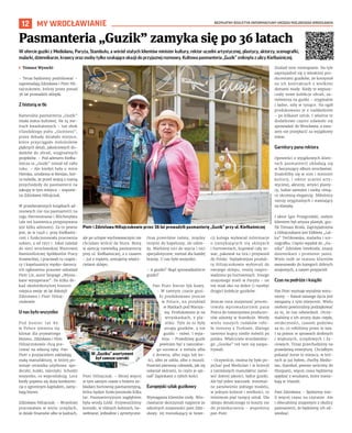 BEZPŁATNY BIULETYN INFORMACYJNY URZĘDU MIEJSKIEGO WROCŁAWIA
12 MY WROCŁAWIANIE
W ofercie guziki z Mediolanu, Paryża, Stambułu, a wśród stałych klientów minister kultury, rektor uczelni artystycznej, plastycy, aktorzy, scenografki,
malarki, dziennikarze, krawcy oraz osoby tylko szukające okazji do przyjaznej rozmowy. Kultowa pasmanteria „Guzik” zniknęła z ulicy Kiełbaśniczej.
I Tomasz Wysocki
– Teraz będziemy podróżować –
zapowiadają Zdzisława i Piotr Hil-
tajczukowie, którzy przez ponad
36 lat prowadzili sklepik.
Z historią w tle
Kameralna pasmanteria „Guzik”
miała status kultowej. Na 24 me-
trach kwadratowych – tuż obok
irlandzkiego pubu „Guinness”,
przez dekady działało miejsce,
które przyciągało miłośników
pięknych detali, jakościowych do-
datków do ubrań, oryginalnych
projektów. – Pod adresem Kiełba-
śnicza 1a „Guzik” istniał od 1989
roku. – Ale kiedyś była u mnie
Niemka, urodzona w Breslau, któ-
ra mówiła, że przed wojną z mamą
przychodziły do pasmanterii na
zakupy w tym miejscu – wspomi-
na Zdzisława Hiltajczuk.
W przedwojennych książkach ad-
resowych nie ma pasmanterii na
rogu Herrenstrasse i Blücherplatz
(ale też kamienica przypisywana
jest kilku adresom). Za to pewne
jest, że w 1948 r. przy Kiełbaśni-
czej 1 funkcjonowała pracownia
sukien, a od 1957 r. lokal należał
do sieci wrocławskiej Wzorowej
Rzemieślniczej Spółdzielni Pracy
Krawieckiej, i pracowali tu czapni-
cy i kapelusznicy męsko-damscy.
Ich ogłoszenia prasowe odnalazł
Piotr Lis, autor fanpage „Wyszu-
kane wyszperane”. Do kilku de-
kad okołotekstylnej historii
miejsca swoje 36 lat dołożyli
Zdzisława i Piotr Hiltaj-
czukowie.
U nas było wszystko
Pod koniec lat 80.
w Polsce zmienia się
klimat dla prywatnego
biznesu. Zdzisława i Piotr
Hiltajczukowie chcą pra-
cować na własną rękę. Pan
Piotr z przyjacielem zakładają
małą manufakturę, w której po-
wstaje ceramika użytkowa: spo-
deczki, kubki, talerzyki. Schodzi
wszystko, co wyprodukują. Lecz
kiedy pojawia się duża konkuren-
cja z ogromnym kapitałem, zamy-
kają biznes.
Zdzisława Hiltajczuk: – Wcześniej
pracowałam w wielu urzędach,
w dziale finansów albo w kadrach,
ale po urlopie wychowawczym nie
chciałam wrócić do biura. Biorę
w ajencję niewielką pasmanterię
przy ul. Kiełbaśniczej, a z czasem
– już z mężem, zostajemy właści-
cielami sklepu.
Piotr Hiltajczuk: – Mniej więcej
w tym samym czasie z bratem za-
kładam hurtownię pasmanteryjną,
która będzie funkcjonowała kilka
lat. Pasmanteryjnym zagłębiem
była wtedy Łódź. Przywoziliśmy
koronki, w różnych kolorach, ba-
wełniane, jedwabne i syntetyczne.
Oraz przeróżne taśmy, między
innymi do kapeluszy, do odzie-
ży. Mieliśmy nici do szycia i nici
specjalistyczne, niemal dla każdej
branży. U nas było wszystko.
– A guziki? Skąd sprowadzaliście
guziki?
Pan Piotr bierze łyk kawy.
– W tamtym czasie guzi-
ki produkowano jeszcze
w Polsce, na przykład
w Markach pod Warsza-
wą. Produkowano je na
wtryskarkach, z pla-
stiku. Tyle że to były
atrapy guzików, a nie
guziki – mówi. I wyja-
śnia: – Prawdziwy guzik
powinien być z naturalne-
go surowca: z metalu albo
z drewna, albo rogu lub ko-
ści, albo ze szkła, albo z muszli.
Przecież pierwszy człowiek, jak się
osłaniał skórami, to czym je spi-
nał? Zapinkami z rybich kości.
Europejski szlak guzikowy
Wymagania klientów rosły. Wro-
cławianie skorzystali najpierw ze
szkolnych znajomości pani Zdzi-
sławy. Jej mieszkający w Szwe-
cji kolega wyławiał informacje
o zamykających się sklepach
i hurtowniach, kupował cały to-
war, pakował na tira i przywoził
do Polski. Najładniejsze produk-
ty Hiltajczukowie wybierali do
swojego sklepu, resztę rozpro-
wadzono po hurtowniach. Innego
znajomego mieli w Paryżu – on
też miał oko na dobre (i niezbyt
drogie) kolekcje guzików.
Jeszcze inna znajomość procen-
towała wprowadzeniem pana
Piotra do towarzystwa producen-
tów odzieży w Stambule. Wtedy
wielu naszych rodaków robi-
ło interesy z Turkami, dlatego
tamtejsi kupcy nieźle mówili po
polsku. Właściciele wrocławskie-
go „Guzika” też tam się zaopa-
trywali.
– Oczywiście, można by było po-
jechać pod Mediolan i w którejś
z tamtejszych manufaktur zamó-
wić dobrej jakości, ładne guziki.
Ale był jeden warunek: minimal-
ne zamówienie jednego modelu,
w jednym kolorze i wielkości, to
minimum pięć tysięcy sztuk. Dla
sklepu detalicznego to koszty nie
do przeskoczenia – wspomina
pan Piotr.
Znalazł inne rozwiązanie. Na tyle
zaprzyjaźnił się z włoskimi pro-
ducentami guzików, że korzystał
na ich kontraktach z wielkimi
domami mody. Kiedy te wypusz-
czały nowe kolekcje ubrań, za-
mówienia na guziki – oryginalne
i ładne, szły w tysiące. Na ogół
produkowano je z naddatkiem
– po kilkaset sztuk. I właśnie te
dodatkowe często udawało się
sprowadzić do Wrocławia, a zara-
zem nie przepłacić za wyjątkowy
towar.
Garnitury pana rektora
Opowieści o wyjątkowych klien-
tach pasmanterii układają się
w fascynujący album wrocławian.
Znaleźliby się w nim i minister
kultury, i rektor uczelni arty-
stycznej, aktorzy, artyści plasty-
cy, ludzie zamożni i osoby cenią-
ce skromną elegancję. Miłośnicy
rzeczy oryginalnych i stawiający
na klasykę.
I aktor Igor Przegrodzki, stałym
klientem był artysta plastyk, gra-
fik Tomasz Broda. Zaprzyjaźniona
z Hiltajczukami jest Elżbieta „Lal-
ka” Terlikowska, malarka i sce-
nografka. Często wpadał do „Gu-
zika” Zdzisław Smektała, znany
dziennikarz i promotor jazzu.
Wiele osób ze statusu klientów
awansowało do kategorii dobrych
znajomych, a nawet przyjaciół.
Czas na podróże i książki
Pan Piotr wyznaje wyraźnie wzru-
szony: – Kawał naszego życia jest
związany z tym miejscem. Wielu
osobom powinniśmy podziękować
za to, że nas odwiedzali. Otrzy-
maliśmy z ich strony dużo ciepła,
serdeczności, czasem podziwu
za to, co robiliśmy przez te lata.
I za pomoc w sprawach drobnych
i większych, urzędowych i ży-
ciowych. Teraz przechodzimy na
prawdziwą emeryturę. Chciałbym
pokazać żonie te miejsca, w któ-
rych ja już byłem, choćby Medio-
lan, Stambuł, pewnie wrócimy do
Hiszpanii, więcej czasu będziemy
spędzać z wnukami, które miesz-
kają w Irlandii.
Pani Zdzisława: – Będziemy mie-
li więcej czasu na czytanie. Ale
i obiecaliśmy znajomym z okolicy
pasmanterii, że będziemy ich od-
wiedzać.
Pasmanteria „Guzik” zamyka się po 36 latach
OLEKSANDR
POLIAKOVSKY
(2)
Piotr i Zdzisława Hiltajczukowie przez 36 lat prowadzili pasmanterię „Guzik” przy ul. Kiełbaśniczej
W „Guziku” asortyment
był zawsze szeroki
 