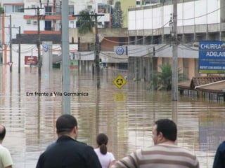 Em frente a Vila Germanica