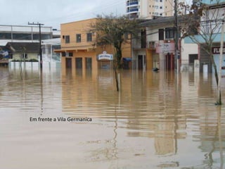 Em frente a Vila Germanica