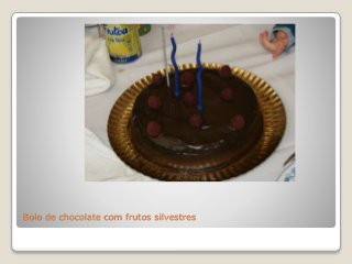 Bolo de chocolate com frutos silvestres
 