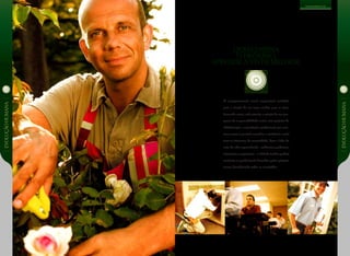 Quem ensina
o próximo,
aprendeaviver melhor.
EVOLUÇÃohumana
EVOLUÇÃohumana
Sustentabilidade Social
O comportamento social responsável contribui
para a criação de um lugar melhor para se viver.
Pensando assim, está prevista a criação de um pro-
grama de responsabilidade social, com projetos de
alfabetização e capacitação profissional, que mos-
tram como é possível conciliar a assistência social
com os interesses da comunidade. Com a falta de
mão-de-obra especializada – jardineiros,pedreiros,
eletricistas, carpinteiros – o Cidade Jardim poderá
contratar os profissionais formados pelos próprios
cursos, beneficiando todos os envolvidos.
 