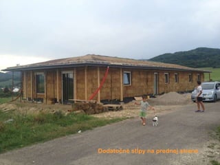 Dodatočné stĺpy na prednej strane
 