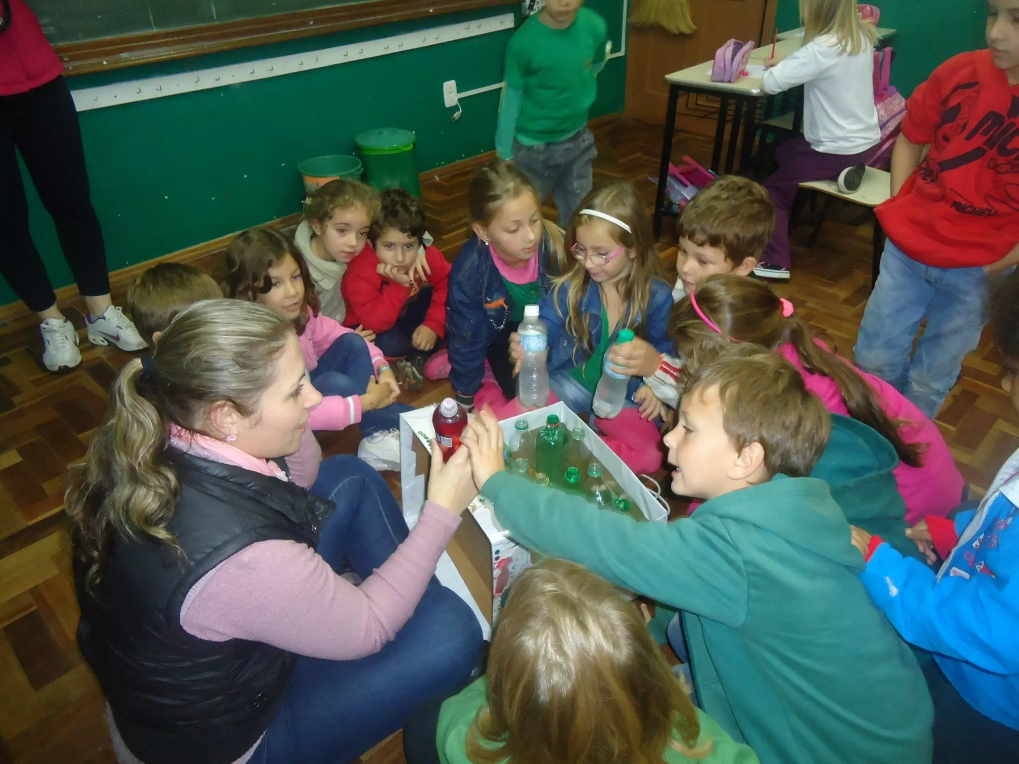 Brinquedos com sucata