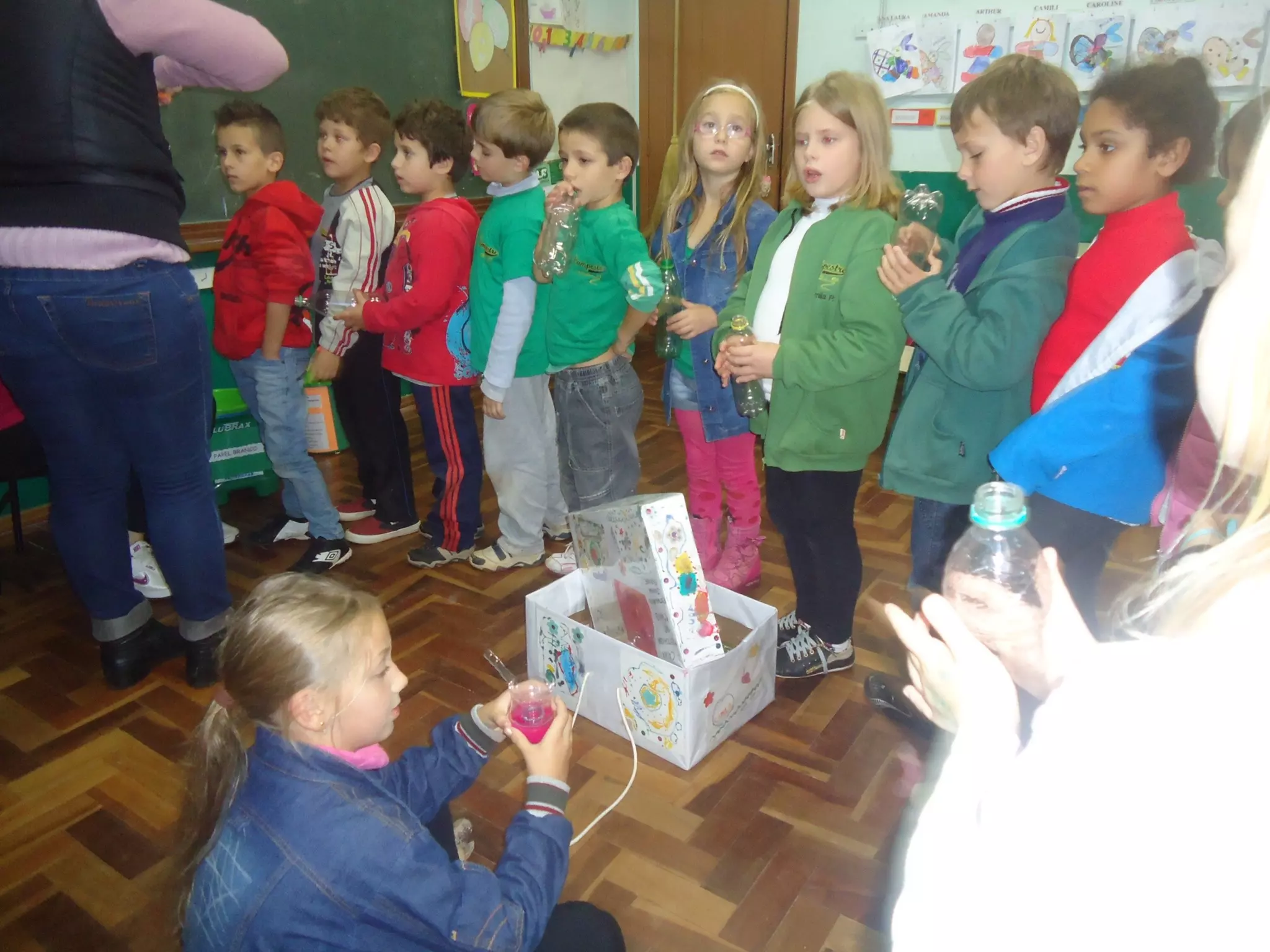 Brinquedos com sucata