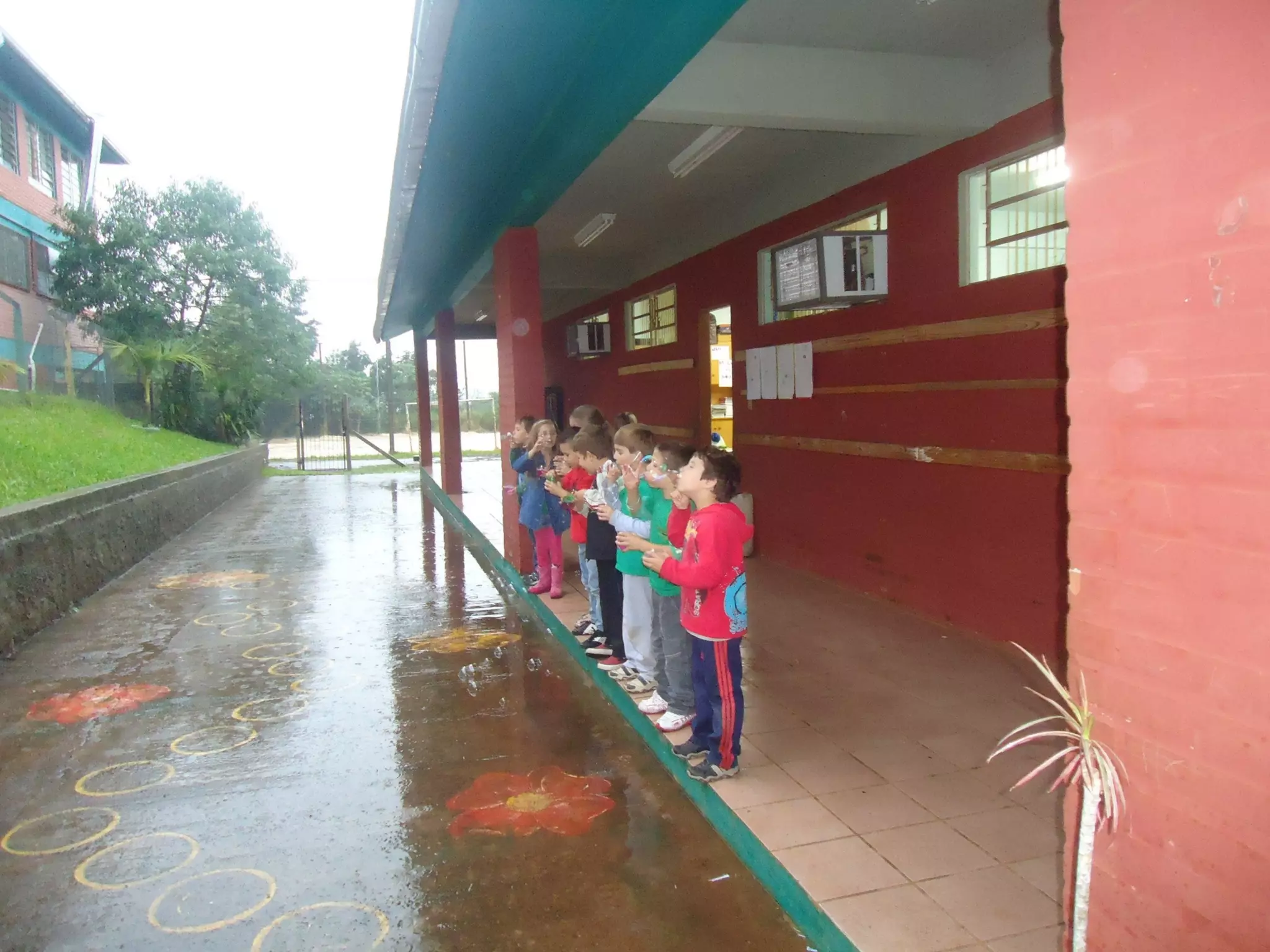 Brinquedos com sucata