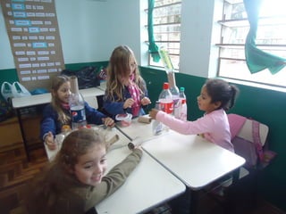 Brinquedos com sucata