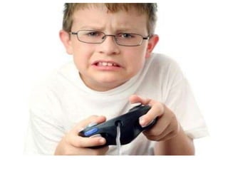 • Um mundo virtual com desafios e gincanas.
• Que use Realidade Aumentada.
• Que possa incluir as ações da SME-RJ .
• Que os avatares dos alunos e professores possam interagir, colaborar e
  competir.
• Que tenham mini-jogos com assuntos relacionadas as disciplinas.
• Que as equipes das escolas recebem pontos por competições no mundo real e
  no mundo virtual.
• Que converse com os celulares, use QR Codes gerando respostas aos
  problemas da escola e na cidade.

    Enfim, o jogo só está começando...
 