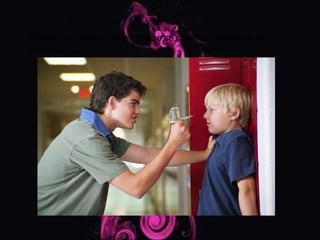 •   Físico: Hay golpes, empujones o se organiza una paliza al
    acosado.
 