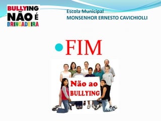 Apresenta ocasionalmente contusões, feridas, cortes, arranhões ou a roupa rasgada, de forma não-natural; 