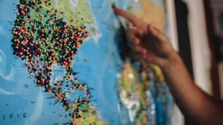 Send it
everywhere
There’s more to video
than YouTube
- Upload your files
directly to each platform
- Don’t make them look
too professional
- Include write-ups AND a
CTA
- Look like a PRO and
host your videos
 