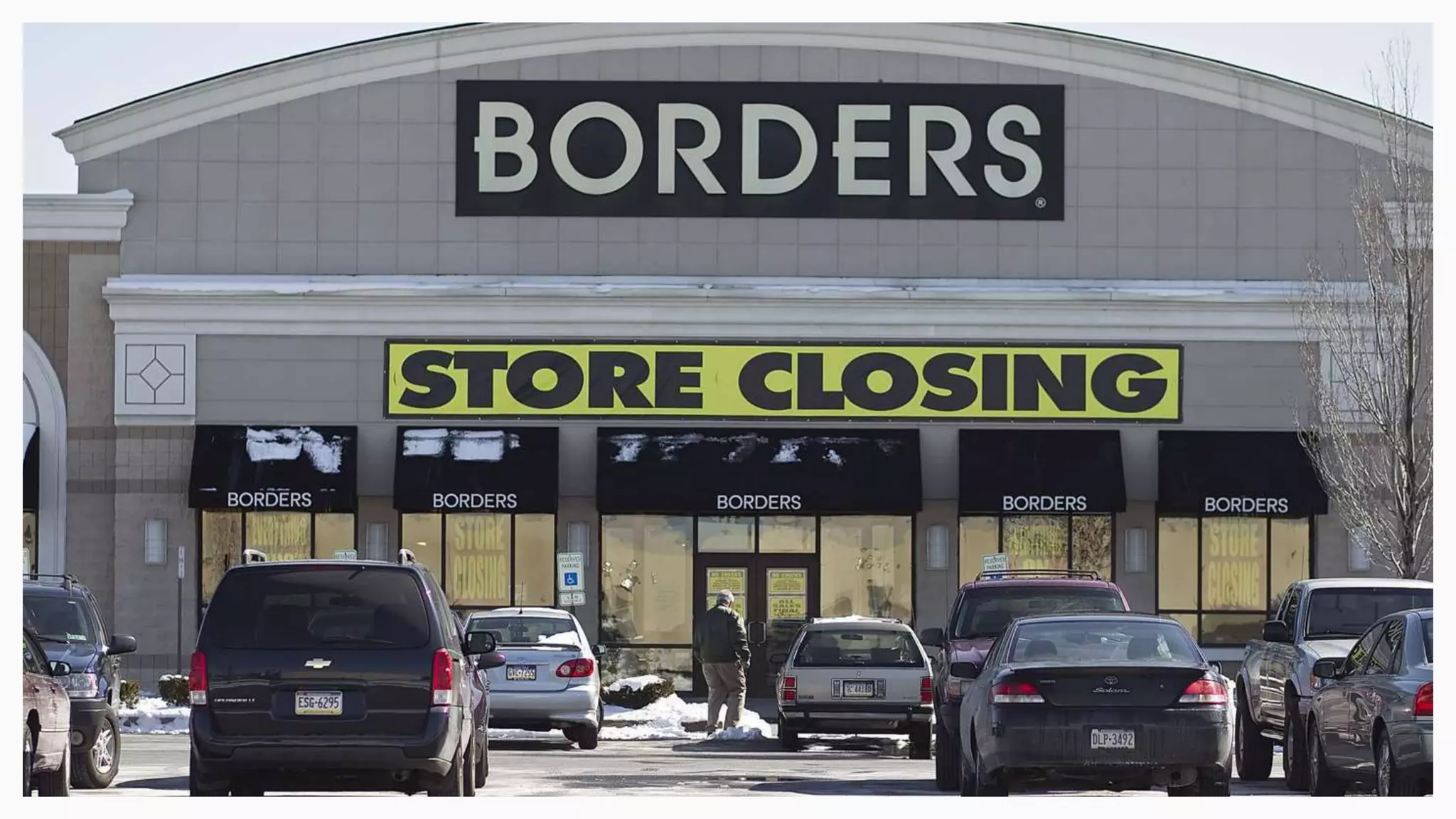 2006 would be the last time it would turn a profit and over the
next 4 years its income dropped by $1bn. Why? Aside from
spiralling debt, operating too many stores and generally poor
management, they were too late in understanding the impact of
the web on their core business; from 2001-2008 they outsourced
their online sales to Amazon (worryingly something that M&S had
been doing too until very recently). They didn’t foresee the
looming decline in CD sales and didn’t understand the changes in
how customers wanted to consume books. They were focused on
selling books, not helping people to read books. No e-reader was
ever developed; Amazon did this, so did Barnes & Noble, even
WHSmith.
Source: Wikipedia
 