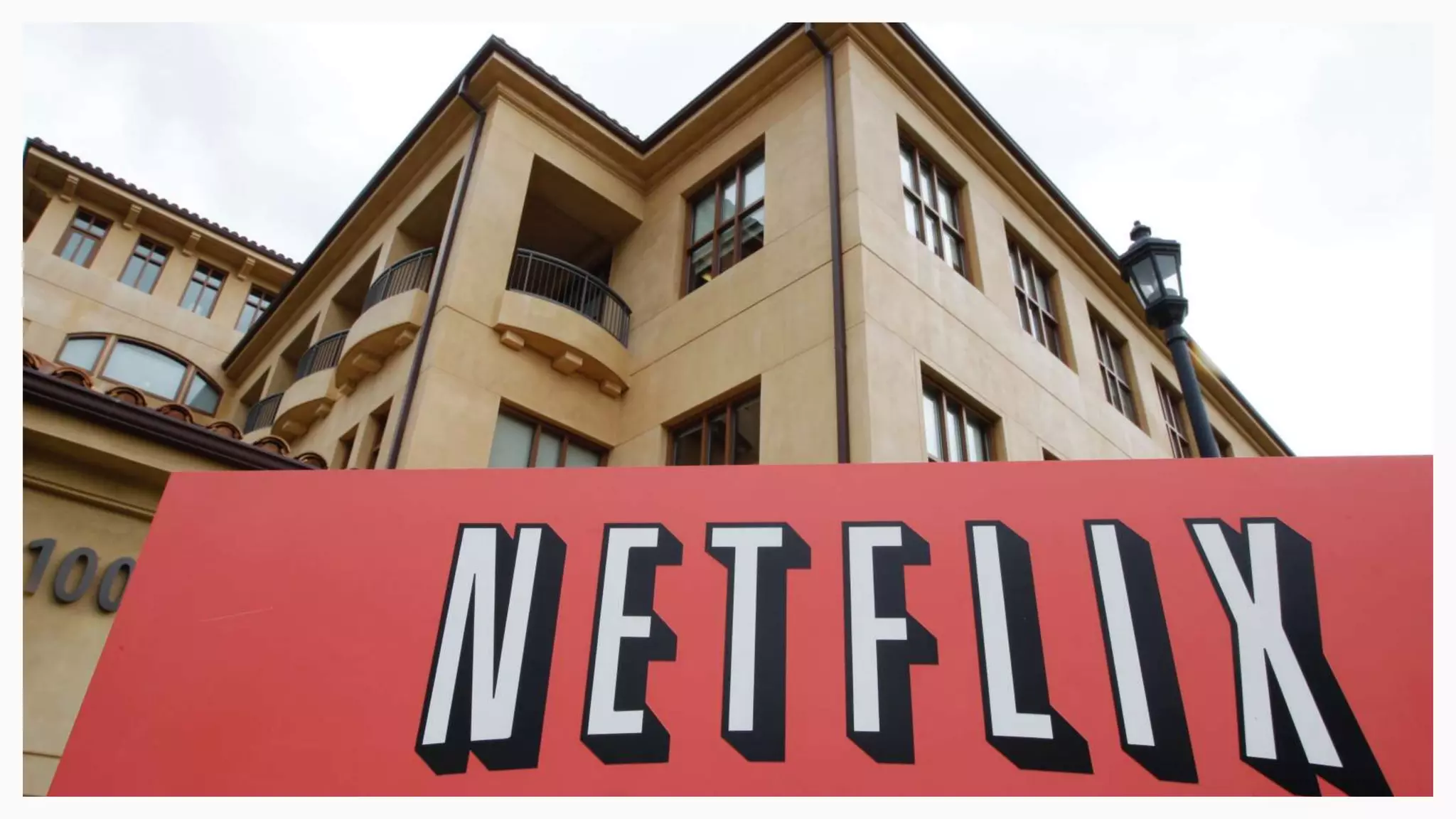 Netflix did. In fact, when they tried to sell to Blockbuster in
the early 00’s for $50m, they were laughed out of the
boardroom. They now have a market cap of $38bn.
The very nature of retail competition is changing again as
technology becomes more accessible. Since 2009, the top
25 retailers in the U.S. have lost 2 percent of market share,
this doesn’t sound severe but that’s in the region of nearly
$70 billion in sales that have moved to smaller more nimble,
savvy players.
 