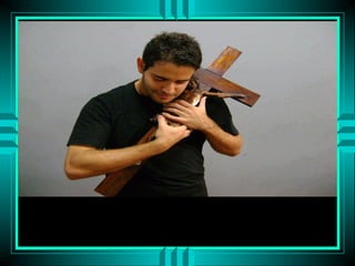 Estamos no Mês da BIBLIA.
Ela é sempre uma luz em nossa caminhada cristã.
Hoje ela nos fala do Seguimento de Jesus e suas EXIGÊNCIAS:
Não é um caminho de facilidade, mas sim de renúncia...
 