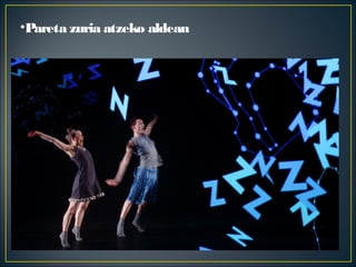 •Pareta zuria atzeko aldean
 