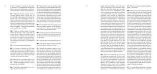 42 43 LF / Deslocar um pouco também da passivi-
dade… Do já dado.
MS / Mas acho que esse aspecto amplo de
Desilha talvez não seja tão visível: Desilha
não é exclusivamente um curso. Habita em
Desilha uma organicidade de tantos tópicos
que assume múltiplos formatos: seminários,
livros – que são construções de registro des-
sas memórias de ações realizadas; platafor-
ma online em construção e, também, curso.
Os livros, em específico, os nossos cadernos,
são um esforço de apreender o que fizemos.
Com isso, a gente lança novas direções,
nesse momento em que a gente também
materializa um instrumento de pesquisa, que
é publicação pública sobre o que nós esta-
mos fazendo. A gente pensa um pouquinho
sobre esse estado da nossa prática também,
a partir desses outros, os interlocutores que
vêm tanto do exercício de produção quan-
to do exercício de interlocução do seminá-
rio – quase que um cruzamento. Entendo
que uma parte fundamental de Desilha é
essa oferta desse diálogo regular que nós
temos com outros artistas e como os encon-
tros podem funcionar como questionadores
da própria prática. E não podemos suprimir
formatos diversos de Desilha: suprimir essa
produção é quase como perder uma perna
do corpo, que é o que também nos faz andar.
No curso, no enfrentamento regular com
esse imediato semanal, os processos são
acelerados. Mas, também, se não fosse essa
regularidade, que é transformadora pelo fato
do exercício de presença de estarmos jun-
tos, nos diluiríamos nesse mundo sobrecar-
regado de tantas demandas.
LF / É porque senão parece que tem essa
redução até o academicismo, de você ficar
sidade até para entender como funcionam,
como se articulam. E isso acontece sobre-
tudo nos seminários, quase que em alter-
nância com os cursos, entendendo o curso
como momento em que se tenta privilegiar
a produção artística de quem participa e o
seminário como ocasião de interlocução.
Além disso, a gente pode pensar também os
momentos de deslocamento propriamente
ditos, que acontecem tanto nos cursos como
neste último seminário. Então fico pensando
a partir desses três últimos cursos em como
se dá esse balanço entre deslocamento, in-
terlocução e produção. Pois me parece haver
um paradoxo, como se deslocamento e in-
terlocução inibissem a produção. Não sei se
concordam ou se é uma questão para vocês.
Para mim, é. Às vezes eu fico pensando: po-
deria ser um curso teórico, só os encontros e
interlocuções já não seriam bastante? Será
que é de fato necessário haver uma produ-
ção? Por que, além de escutar, a gente tem
que “falar”? E a minha resposta é sim, não
gosto da ideia de abrir mão deste princípio
da produção. Acho que os cursos devem
funcionar como um “acelerador de partícu-
las”, independente dos resultados que se al-
cança. Eles podem ser mais interessantes ou
menos, não é tanto isso que é definidor, mas
sim essa provocação a alguma resposta.
RD / Adorei essa definição, “o curso como
um acelerador de partículas”. Porque é exa-
tamente isso, o que você vai fazer com isso.
Se a partir dessa aceleração de partículas
você vai chegar em alguma conclusão, o pro-
blema é seu, o problema é você conseguir
despojar-se sobre isso, ou seja, conseguir
que essas partículas que você trouxer ou
que você vai adquirir estejam em movimento.
Seja qual for o conhecimento que você tiver.
instituir novamente a dicotomia entre ativo
e passivo; e da gravidade das implicações
desse estado de espera para a prática ar-
tística, pensando o artista como propositor.
LF / Engraçado porque a gente iniciou a
conversa falando sobre o artista sair um
pouco desse modo egoico da autoria, do eu
inflado. E aí o que observamos nesse se-
mestre, e que já era uma tendência, mas que
talvez agora tenha ficado mais evidente, é o
artista se compreendendo como alguém que
não propõe nada, que espera que os outros
façam o trabalho… Essa autoria distribuída
se torna então uma armadilha.
MS / Talvez as coisas tenham ido longe
demais na discussão sobre a dissolução de
autoria [risos], e agora a pergunta é: qual é
o meio termo, o caminho do meio entre o
artista autor que opera no pronome posses-
sivo “meu” e o artista que delega ao outro
a execução da sua prática, na complacência
da espera?
LF / Inclusive a decisão do que fazer…
MS / Inclusive a decisão do que fazer.
Porque uma coisa é você configurar uma si-
tuação para a ocorrência de algo, e outra é
a omissão completa em relação à criação da
situação. E parece que a gente está nesse
momento de omissão da criação.
LF / Esperar que o outro faça, então eu fico
aqui esperando, eu não forneço nem o míni-
mo… Aquilo que poderia motivar o outro a
participar do meu trabalho.
MS / E às vezes o que aparece como moti-
vador também são equívocos.
LF / Como você vai criar esse desejo, a partir
de quê? Será que a ideia de fazer arte por si
só se torna tão atrativa assim a ponto dessa
autoria compartilhada se tornar interessante
o suficiente para motivar a participação? É
como se, de um lado, autoria se confundisse
com autoridade, autoritarismo, mas na outra
ponta surge uma instrumentalização do ou-
tro, um duplo imaginário, fantasmaticamente
ideal, participativo, infinitamente responsivo e
desejoso de seguir as instruções do “artista”.
RD / E isso mexeu muito com a galera, essa
coisa de trabalho coletivo. Vai aí nesse as-
sunto da autoria. Quem é que teve a ideia,
mas a ideia é minha, a ideia é dela…
MS / Estamos operando entre extremos: de
um lado, reivindica-se o pronome possessi-
vo; de outro, há uma omissão total em rela-
ção à criação.
LF / Você faz, mas continua sendo meu, né?
MS / Sim, ao fim, mesmo frente à omissão,
no tornar público continua o “é meu”…
LF / Falando em trabalho coletivo e cola-
boração, tenho ainda um comentário sobre
essa parceria de nós três, que já está indo
para o terceiro ano de atividades conjuntas.
Me parece que o projeto de fato ganha força
nessa conjunção, através dela, no sentido de
se tornar mais público, até mesmo por esse
esforço de publicação que nós temos feito, e
de convite à interlocução com outros agen-
tes e projetos. Acho que essa é uma carac-
terística fundamental, um modo de operação
que busca interlocução a partir de afinidades
que identificamos, ou pelo menos supomos,
com iniciativas que despertam nossa curio-
 