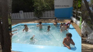 ANAM A LA PSICINA
 