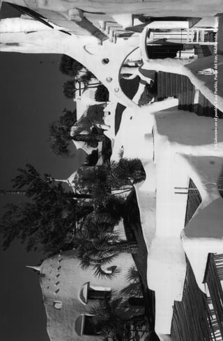 Un laberinto en el pueblo. Casa Pueblo, Punta del Este, Maldonado, Uruguai.
 