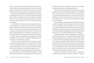 o combate à corrupção nas prefeituras do brasil24 o combate à corrupção nas prefeituras do brasil 25
seja, que inexistem física ou juridicamente. Como a nota ﬁscal pas-
sou a ser a base de toda transação comercial no Brasil, foi criada uma
indústria de venda de “notas frias” desse tipo de empresa. Existem
organizações criminosas com atuação a nível estadual e até nacional.
Mas a fraude também utiliza empresas legalmente constituídas e
com funcionamento normal. Com o conluio dos administradores pú-
blicos cúmplices do “esquema”, tais empresas vendem ao município
produtos e serviços superfaturados, ou recebem contra a apresenta-
ção de notas que discriminam serviços não executados e produtos
não entregues.
Tais fornecedoras ou prestadoras de serviço agem mediante acor-
do preestabelecido com o prefeito e/ou seus assessores. As empresas
emitem notas ﬁscais e a prefeitura segue todos os trâmites adminis-
trativos de uma compra normal. Quando necessário uma licitação,
monta todo o procedimento de forma a dirigir o certame para uma
empresa “amiga”, diﬁcultando ou impedindo a participação de ou-
tras. Depois, dá recibo de entrada da mercadoria, empenha a despe-
sa, e emite o cheque para o pagamento. Posteriormente, o montante
é dividido entre o fornecedor e os membros da administração com-
prometidos com o esquema de corrupção.
Em geral, os recursos obtidos dessa maneira chegam ao prefeito
e aos que participam do esquema na forma de dinheiro vivo, a ﬁm de
não se deixar vestígio da falcatrua. Os corruptos evitam que tais re-
cursos transitem pelas suas contas bancárias, pois seriam facilmente
rastreados por meio de uma eventual quebra de sigilo bancário.
As quadrilhas que se formam para dilapidar o patrimônio público
têm se especializado e vêm soﬁsticando seus estratagemas. O modo
de proceder varia: apoderam-se de pequenas quantias de forma con-
tinuada ou então, quando o esquema de corrupção está consolidado,
de quantias signiﬁcativas sem nenhuma parcimônia.
Uma forma de fraudar a prefeitura é por meio de notas superfa-
turadas. Para serviço que foi realmente prestado e teria um determi-
nado custo, registra-se na nota ﬁscal um valor maior. Nas licitações,
o processo de superfaturamento se dá com cotações de preços dos
produtos em valores muito superiores aos de mercado. Nos dois ca-
sos, a diferença entre o preço real e o valor superfaturado é dividida
entre os fraudadores.
Notas preenchidas com uma quantidade de produtos muito supe-
rior àquela realmente entregue é outra maneira de fraudar a prefeitu-
ra. Nessa modalidade, os valores cobrados a mais e que constam da
nota emitida são divididos entre os “sócios”. Diferentemente do super-
faturamento de preços, que exige uma combinação entre fornecedo-
res, o superfaturamento de quantidades só depende do conluio de um
fornecedor com o pessoal da prefeitura que atesta o recebimento.
Esses tipos de fraude requerem, invariavelmente, a conivência de
funcionários da prefeitura – o responsável pelo almoxarifado deve
sempre dar quitação do serviço realizado ou da mercadoria entregue
e a área contábil tem de empenhar a despesa e pagar as notas, emitin-
do o cheque correspondente. Quando se trata de serviços técnicos,
como por exemplo os de eletricidade, construção civil e hidráulica, a
execução deve ser certiﬁcada por funcionários capacitados, normal-
mente um engenheiro ou técnico. Assim, quando há irregularidade,
todos são coniventes, mesmo que por omissão. É praticamente im-
possível para o prefeito fraudar a prefeitura sozinho.
Quando há necessidade de licitação, mesmo nas formas mais
simples de tomada de preços e convite, a Comissão de Licitações
 