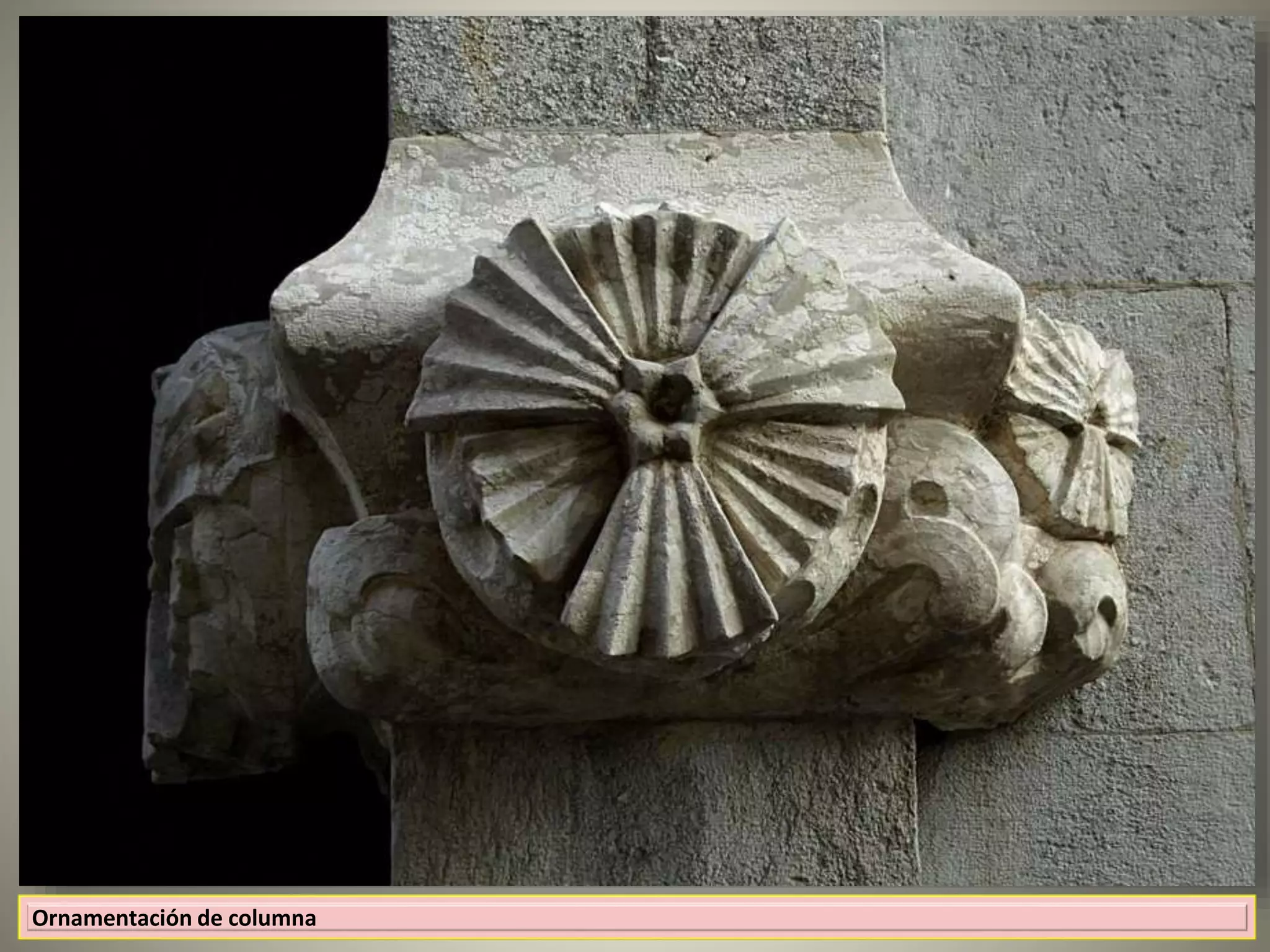 Ornamentación de columna
 