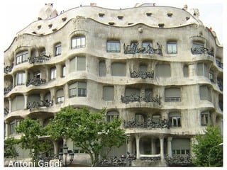 Antoni Gaudí
 