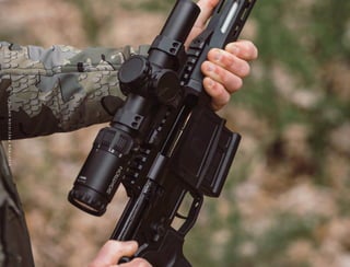 2 8
S
I
G
H
T
R
O
N
P
R
E
C
I
S
I
O
N
O
P
T
I
C
S
 