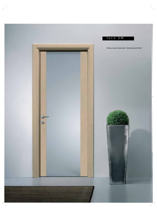 lu c e         2 M


finitura rovere sbiancato / bleached oak finish
 