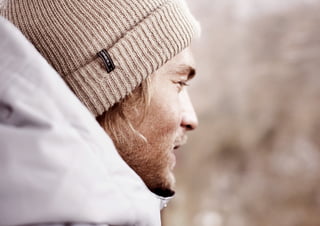 137
HYPERFLOW
HyperFlow is a Pocket & Vent system that
maximizes ventilation and therefore allows
quick temperature adjustment
HYPERDRY
New lining material in Outerwear Jackets,
keeps you feeling dry while body heat/
moisture is transferred to outer shell
REVERSIBLE
Garment can be worn on both sides, two
looks in one
DETACHABLE
Part of the garment can be detached
(sleeves/hood/double layers)
RECYCLED FABRIC
Engineered with recycled materials
FIREWALL
Ergonomic Thermal Insulation for maximum
warmth and comfort
FEATURES
DOWN
Translucent shell layered over a down ﬁll.
Insulated with down for premium warmth.
The best warmth to weight ratio out there.
2-WAYSTRETCH
Engineered with stretch material for more
comfort in movement
4-WAY STRETCH
Engineered with stretch material for more
comfort in movement
DETACHABLE & REVERSIBLE
Part of this garment is reversible
DURABLE WATER REPELLENT
Treated with a DWR ﬁnish that is engineered
to repel water on the garment’s exterior
whilst maintaining its breathable nature
GROW-SYSTEM
The sleeves of this garment can be extended
to a longer length
PRIMALOFT INSULATION
Insulated with PrimaLoft® high performance
lightweight insulation for superiour warmth
and comfort
VINTAGE EFFECT
Extra dyes, washings and/or sprays have
been added to give the O’Neill garment a
vintage effect
RECCO
System used by rescue organizations
worldwide to assist in the efﬁcient location of
people buried under avalanches
 