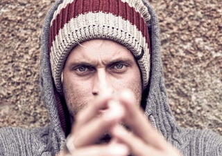 Ergonomic Thermal Insulation
All the snow outerwear jackets use
Firewall lining. Our body mapping
research allowed us to detect the
warmest parts of the upper body while
being active; as a result the linings are
mapped out accordingly.
O’Neill linings include shell, insulated,
Primaloft and down linings which cater
for various weather conditions.
The type of Firewall is indicated in the
back label of every snow jacket.
INFO
FIREWALL FALL
WINTER
2013/14
146
 