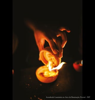 Acendendo Luminária no Arco da Iluminação, Poconé - MT
 